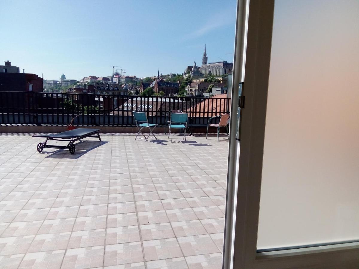 Buda Super Panorama Budapeste Exterior foto